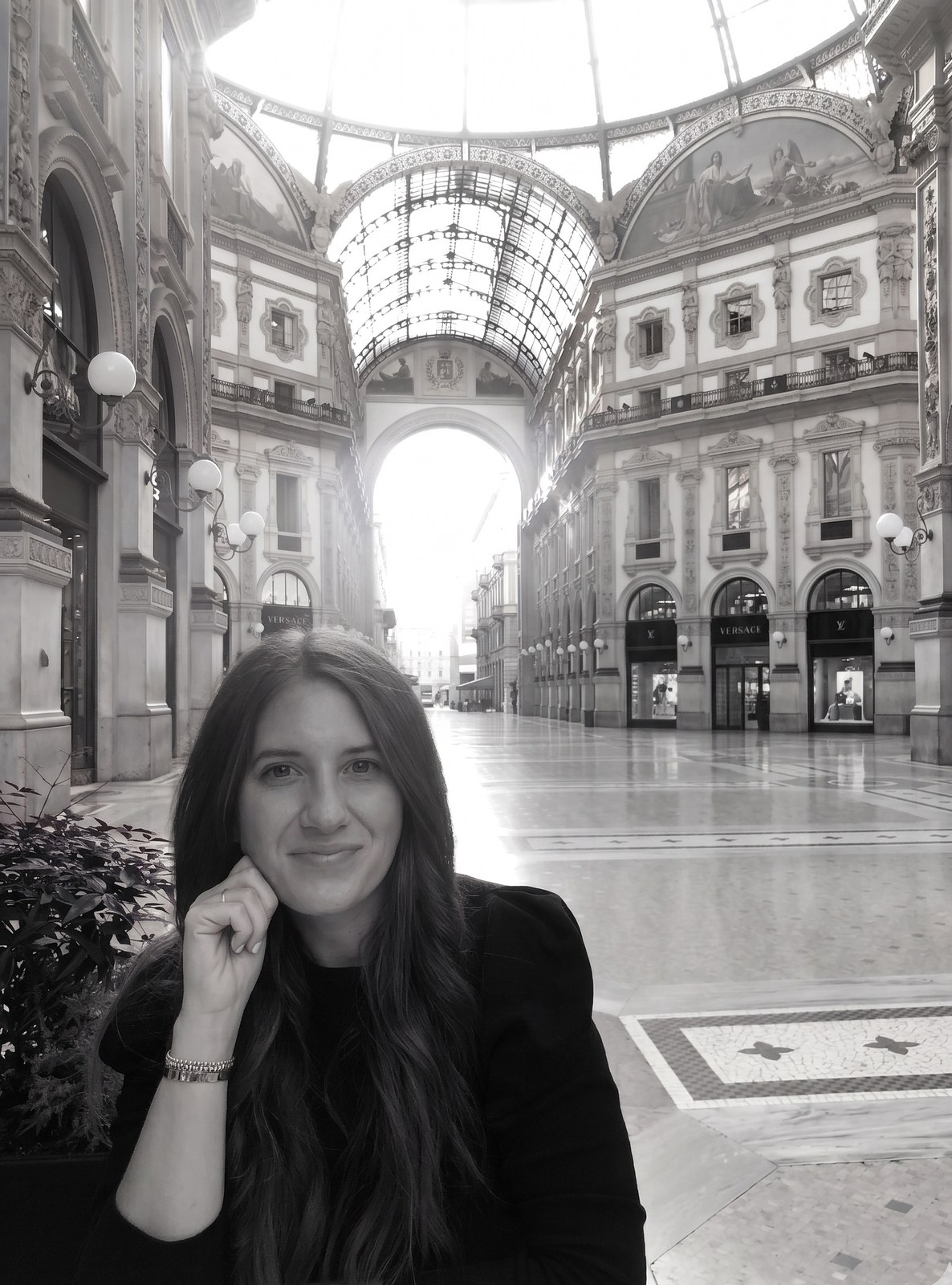 Sarah Pearson in the Galleria Vittorio Emanuele, Milan